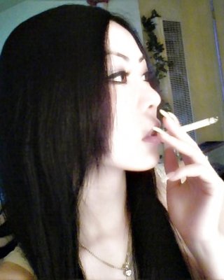 Rauchende Asiatische Schoenheiten - Smoking Fetish Asian 2