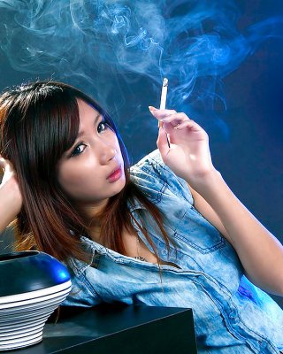 Rauchende Asiatische Schoenheiten - Smoking Fetish Asian 2