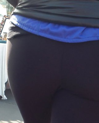 Spandex Ass & Butt Cheeks In Tight Pants