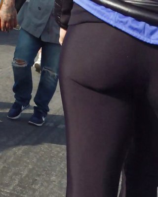 Spandex Ass & Butt Cheeks In Tight Pants