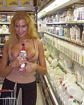 MILFS GET THEIR TITS OUT