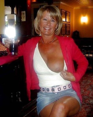 MILFS GET THEIR TITS OUT