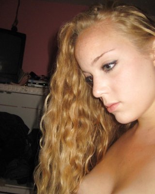 Blonde - Lockiges Haar #13238642