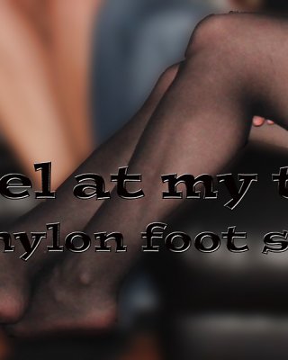 Foot Slave Nylon Porn Pics - PICTOA