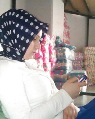 Arabische Mädchen #12984875