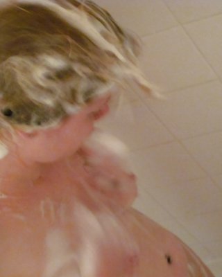 I Schleichen Auf Baby Ihre Muschi In Der Dusche Waschen #2456918