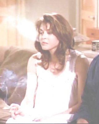 Jane Leeves Und Peri Gilpin Rauchen #7659464