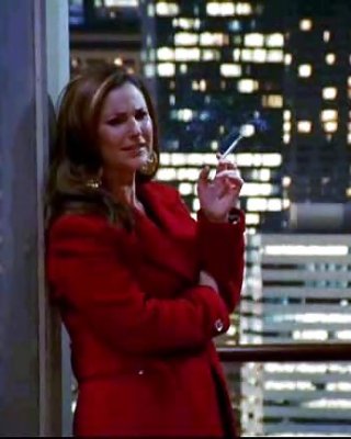 Jane Leeves Und Peri Gilpin Rauchen #7659577
