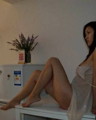 Sexy Chinesische Frau #14365066