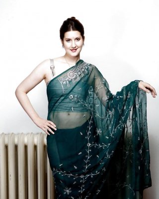 Mujer hermosa india
 #9357607