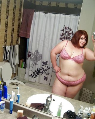 BUSTY CHUBBY AMATEUR - Naturgeiles Fickfleisch I