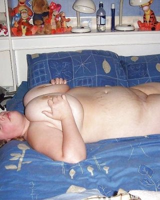 BUSTY CHUBBY AMATEUR - Naturgeiles Fickfleisch I