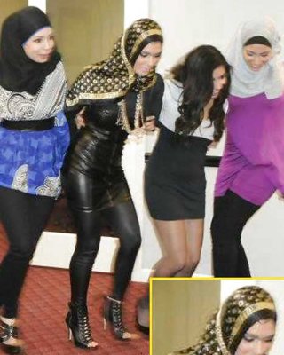 Dancing- Hijab Niqab Jilbab Arab Turbanli Tudung Paki Mallu