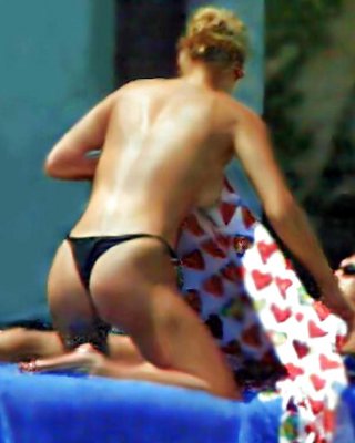 Проктологпен жыныстық қатынасқа түсу Құлмен жыныстық қатынас