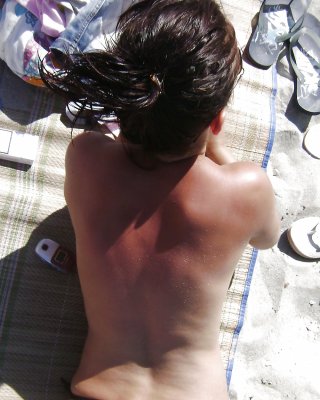 Voyaga etgan onaning pornosi Eski qaynona bilan jinsiy aloqa video