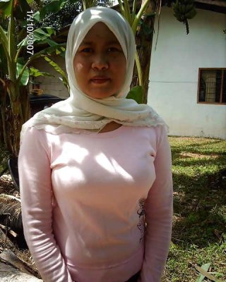 Hijab Asian Indo Girls III