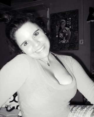 Daniela #12004694
