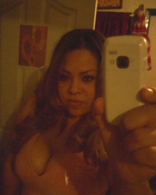 Milf Latina With Cleavage