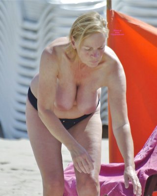 熟女ハンガー
 #21561315