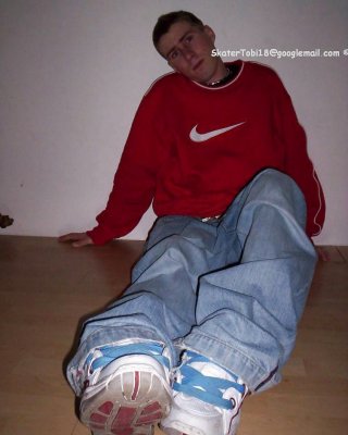 Mein Freund Benny mit Geiler Baggy und Sneakers Boy Skater #5944822