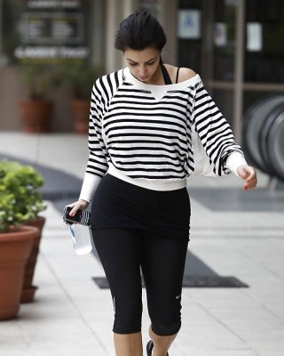 Kim Kardashian In Leggings Leaving A Gym In Studio City