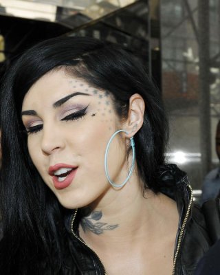 Kat von d
 #22267226