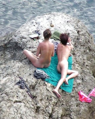 More Teen Nudists - I Love The Nude Beach!