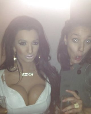 Bimbos #36669267