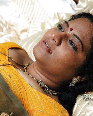Südindische Aunties #28907516