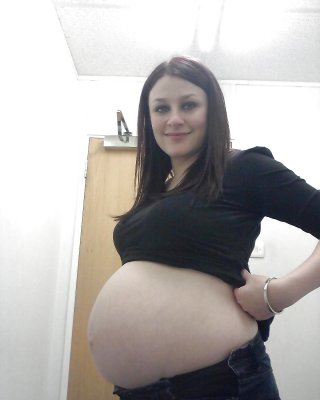 Enceinte Ventre Nue - Naked Pregnant Belly