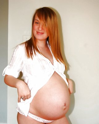 Enceinte Ventre Nue - Naked Pregnant Belly