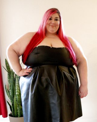 Bbw In Latex,pvc,shiny ....3