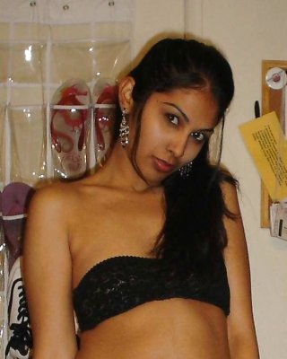 INDIAN GF ANNU IN SAREE-INDIAN DESI PORN SET 7.6