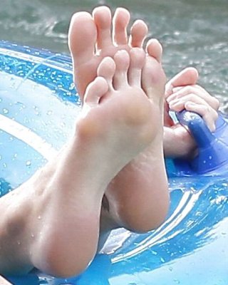 Katy Perry Feet