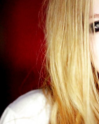 Avril Lavigne - Alberne Momente #23537853