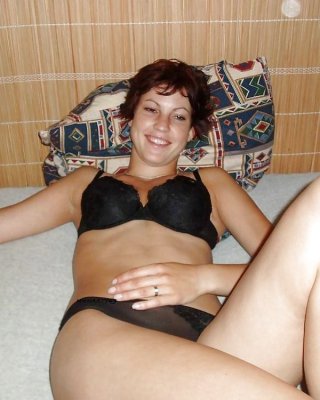 Frau Saugt Schwanz Und Bekommt Feuchte Muschi Gegessen Und Wird Gefickt #38058678