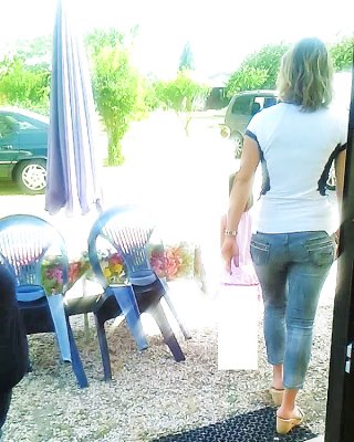 私の母の友人
 #26849053