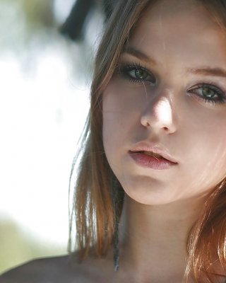 Schöne Mädchen #31333600