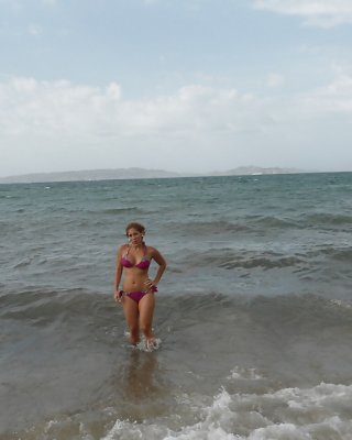 Maria marcando pezones
 #25796120