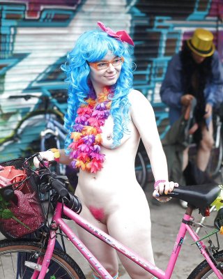 Wunder Der Welt Nackt Fahrrad Fahren Porno Bilder Sex Fotos Xxx