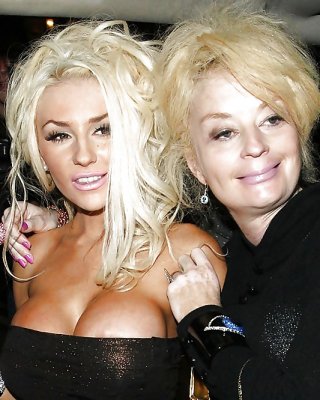 Courtney Stodden 1 - Plastic Barbie Bimbo