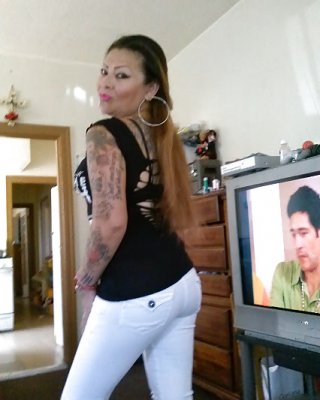 Latina Sluty Milf With Tats