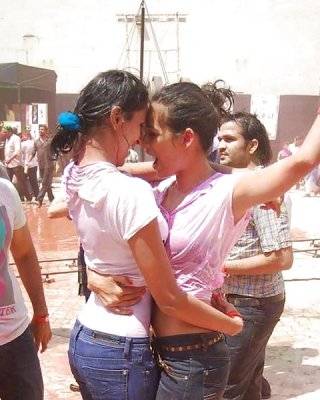 Chicas indias sexy jugando al holi (100% real) Fotos Porno, XXX Fotos,  ImÃ¡genes de Sexo #1390672 - PICTOA