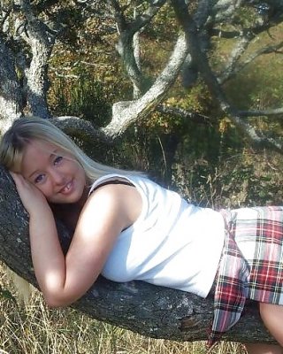Kirsten 18 Nicht Nackt #23190676