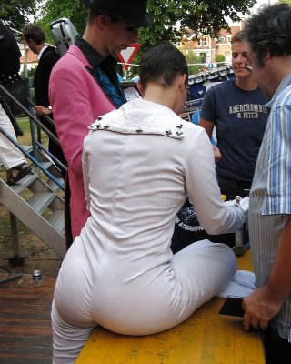 Ellen Zehn Dame #25395652