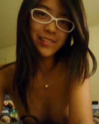 Nude Asiatische Mädchen Mit Brille Sexy #34401471