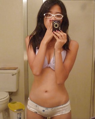 Nude Asiatische Mädchen Mit Brille Sexy #34401479