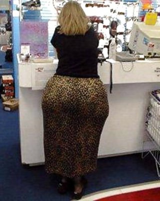 Candid Mom Big Butt - Street Voyeur  Booty 