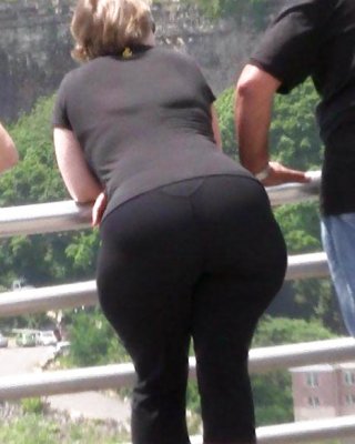 Candid Mom Big Butt - Street Voyeur  Booty 