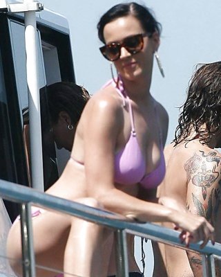 Katy Perry Bikini